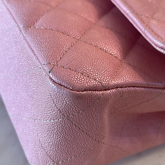 🦄Chanel pink iridescent - Picture 4 of 7